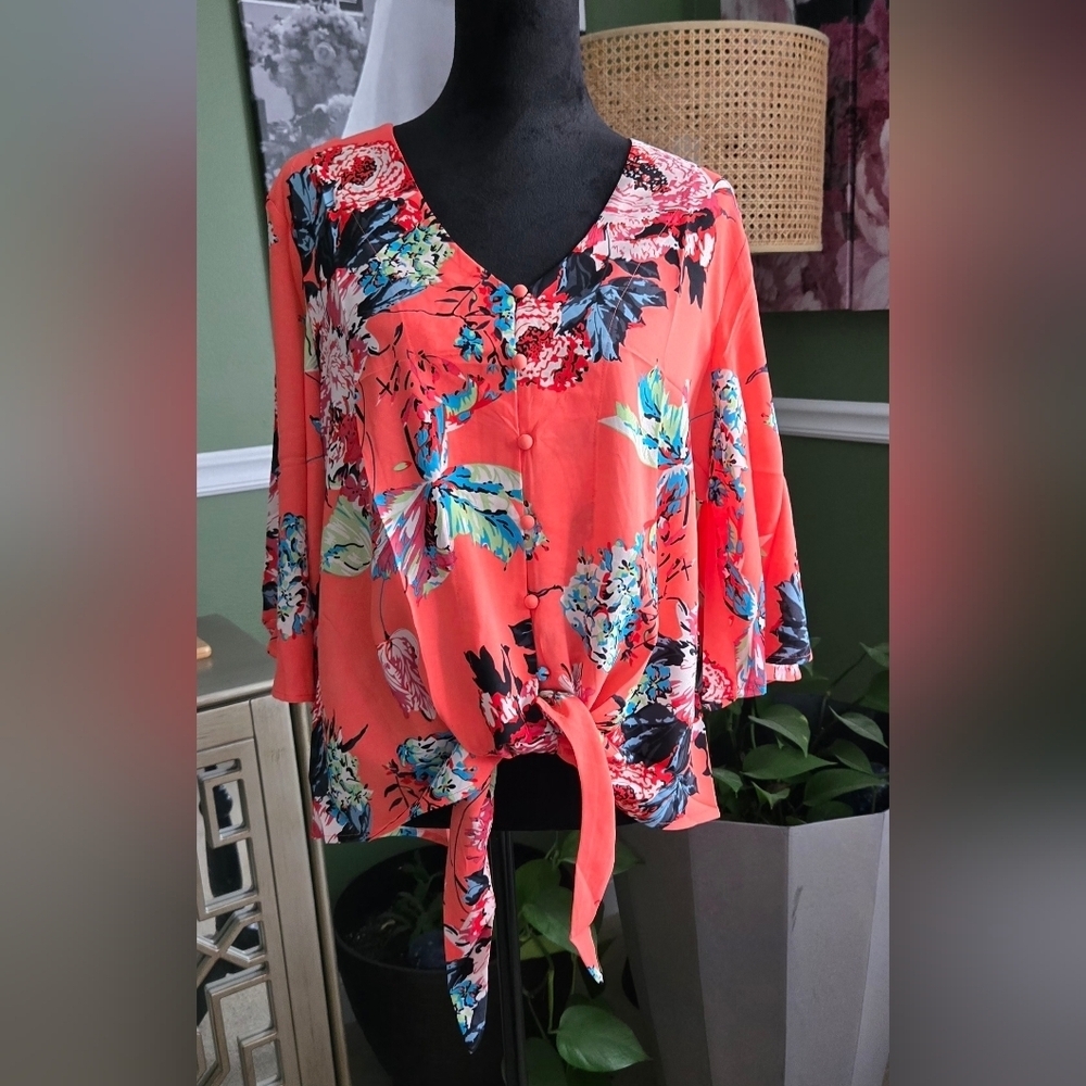 Tie Knot, Button Down Floral Blouse #1036 - Picture 2 of 11